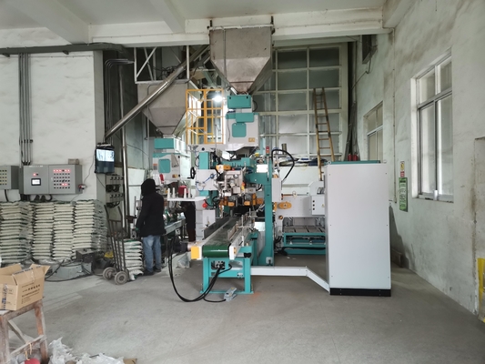 Máquina de empacotamento totalmente automático 5-25KG do armazém dobro do saco para feijões do arroz