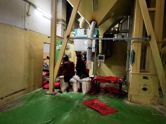 Tela táctil quantitativo eletrônico da cor verdadeira de máquina de embalagem DCS-50FB-C do arroz