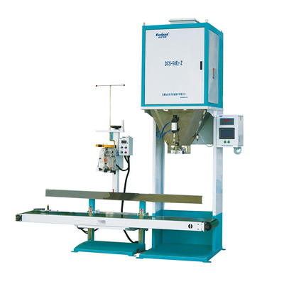 Máquina de embalagem automática 1.1KW da escala da madeira compensada 10kg Ewinall com transporte