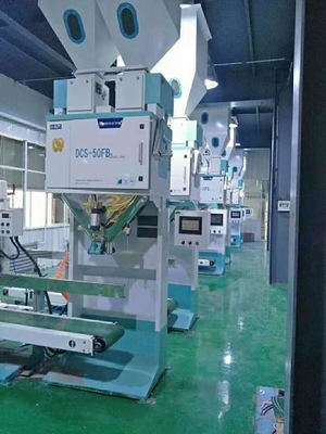 Auto saco de levantamento da máquina de embalagem 600 do malote do arroz de 5kg Modbus/H